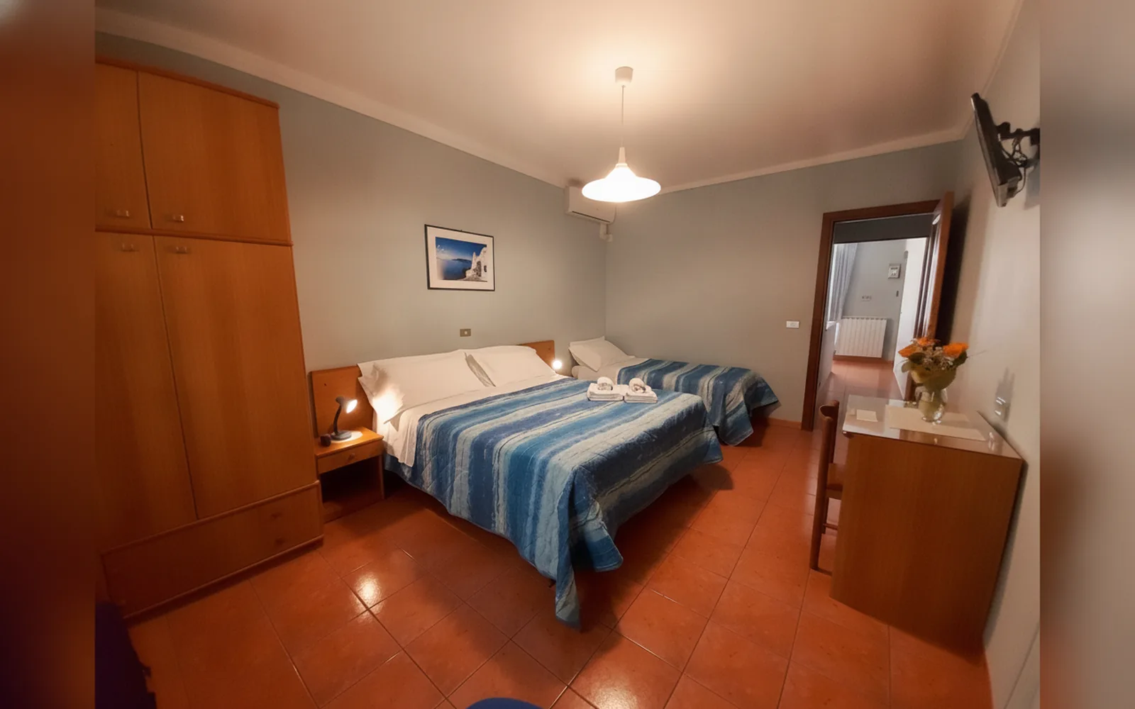 Camera con bagno privato — Hotel Alba, Torino (Piemonte) (foto 28)