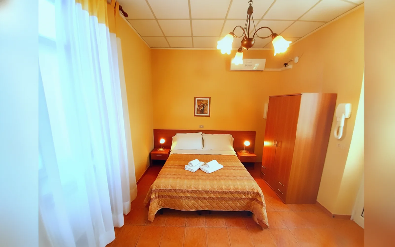 Camera con bagno privato — Hotel Alba, Torino (Piemonte) (foto 29)