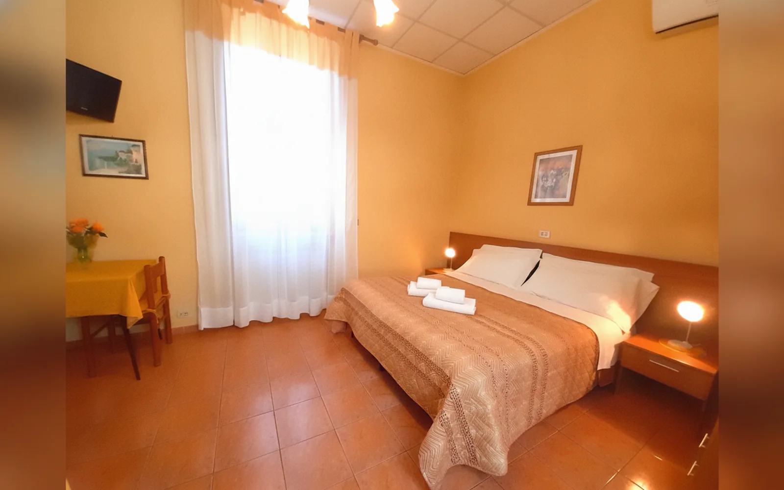 Camera con bagno privato — Hotel Alba, Torino (Piemonte) (foto 30)
