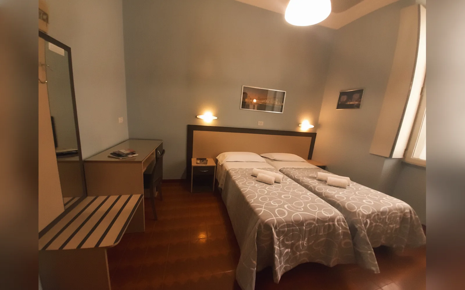 Camera con bagno privato — Hotel Alba, Torino (Piemonte) (foto 41)