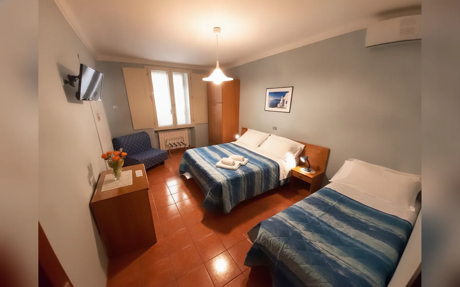 Camera con bagno privato — Hotel Alba, Torino (Piemonte) (foto 50)