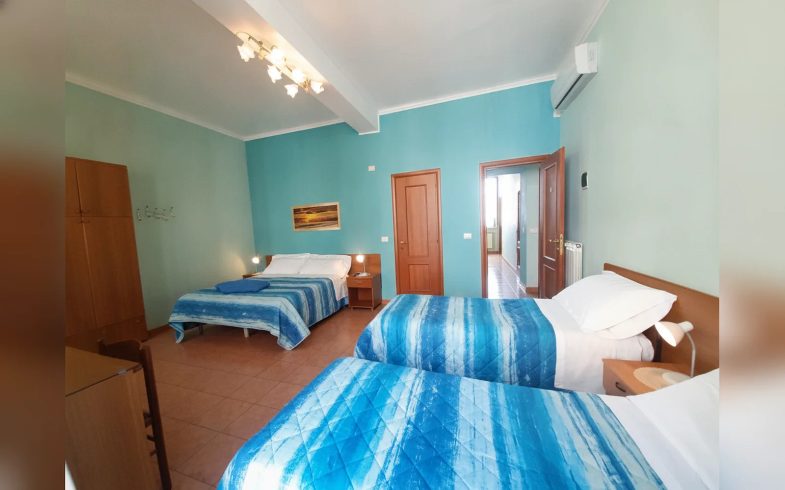 Camera con bagno privato — Hotel Alba, Torino (Piemonte) (foto 70)