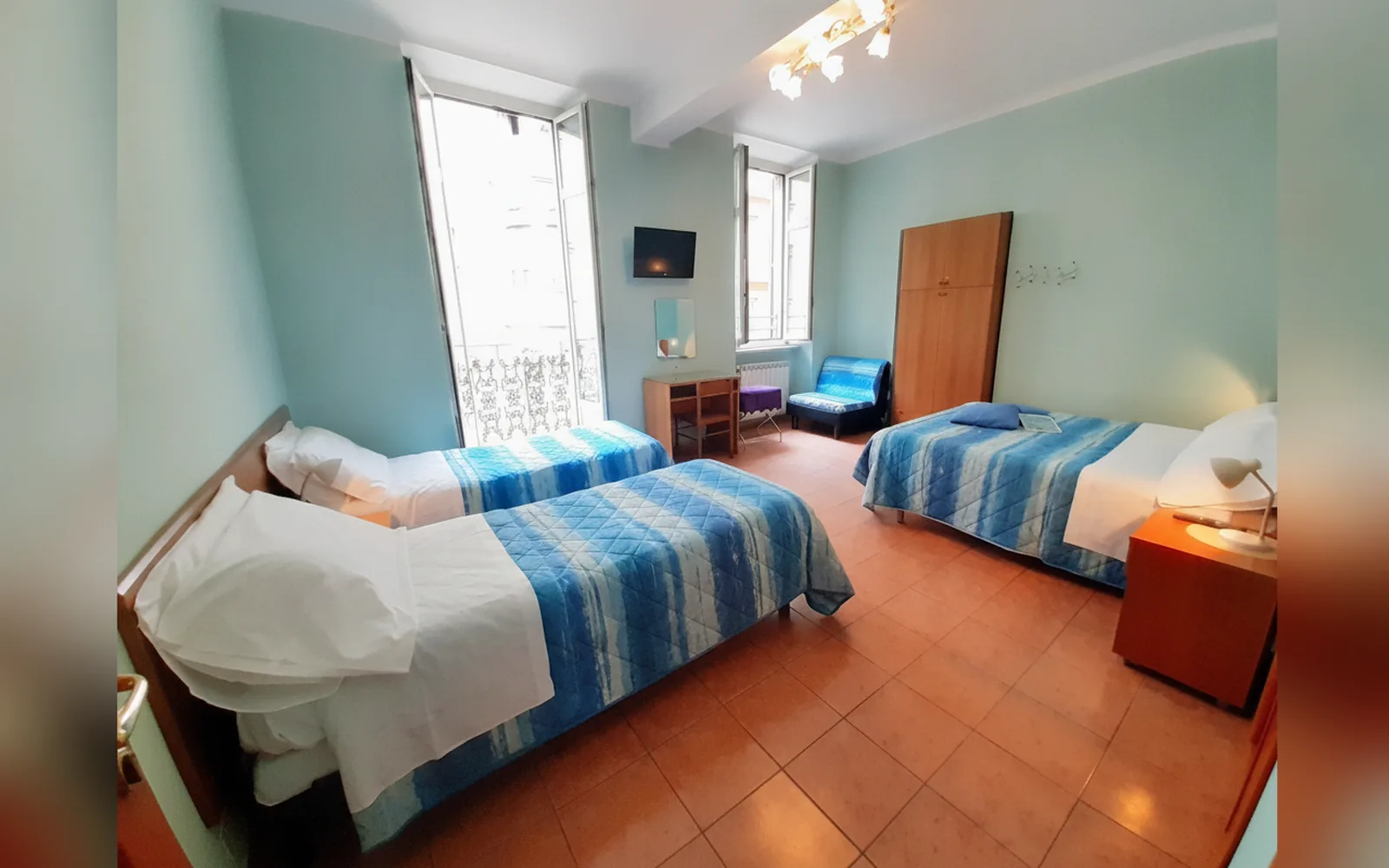 Camera con bagno privato — Hotel Alba, Torino (Piemonte) (foto 73)